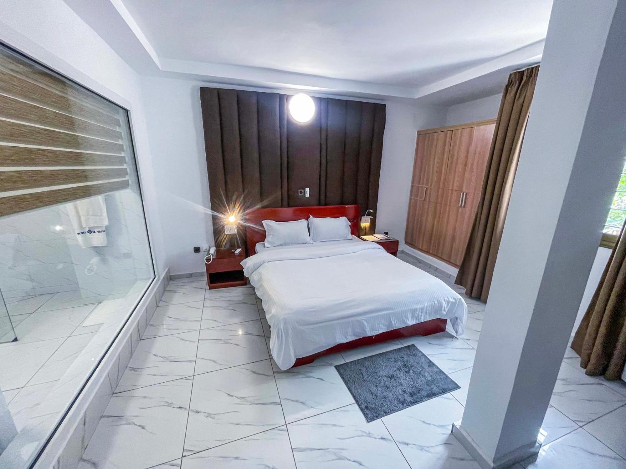 Hotel Le Vaisseau Abidjan Esterno foto