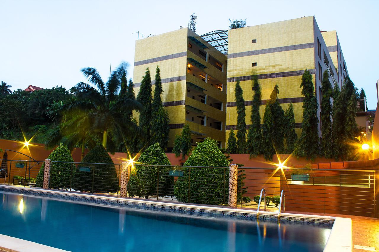 Hotel Le Vaisseau Abidjan Esterno foto