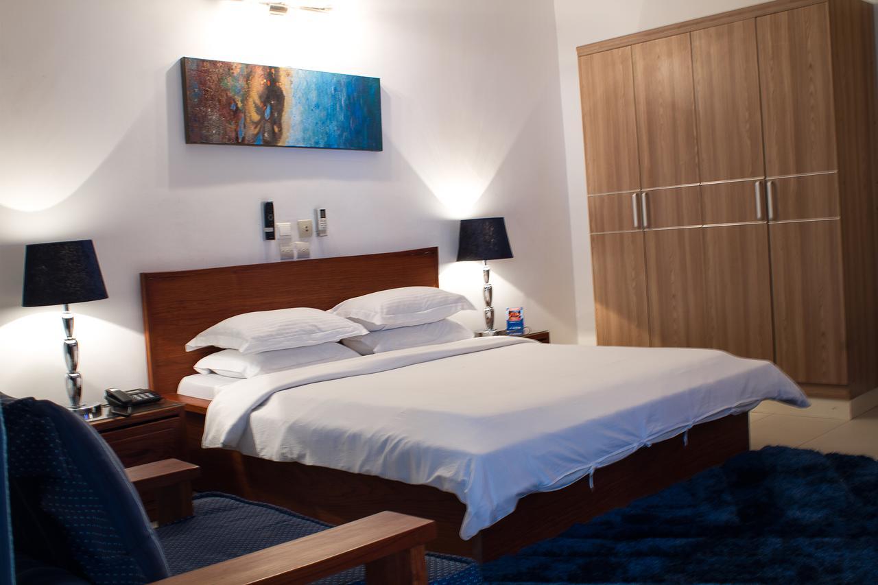 Hotel Le Vaisseau Abidjan Esterno foto